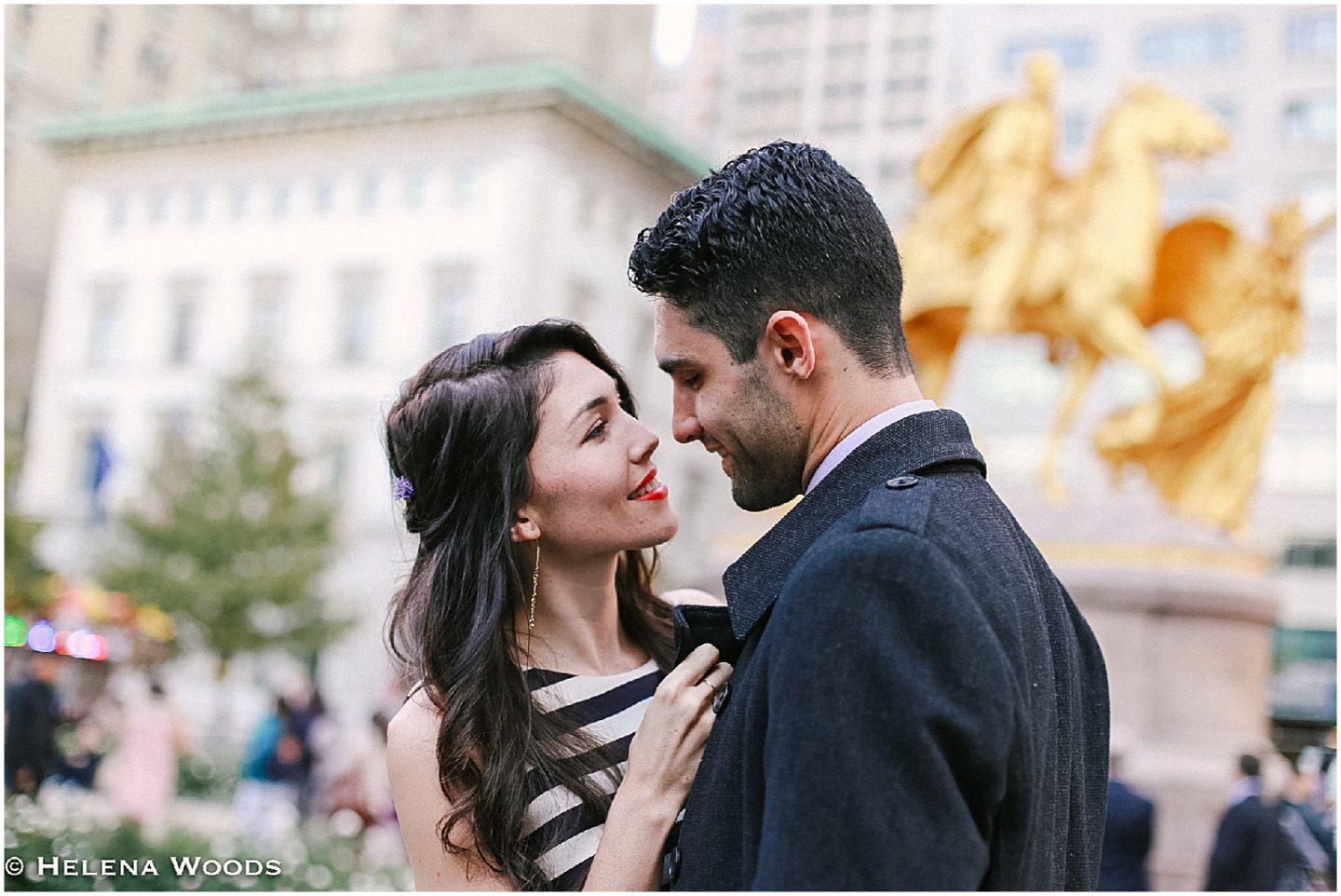 love in central park with new york city couple's photographer Helena Woods 