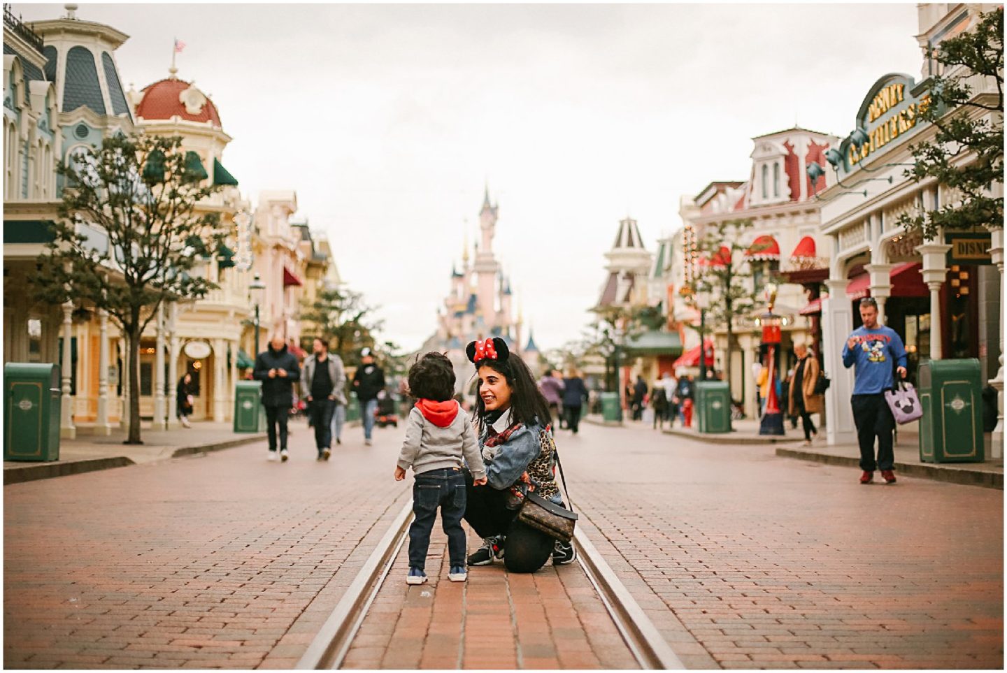 family photographed at Disneyland Paris photoshoot with France photographer helena woods